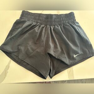 NIKE WOMENS SHORTS